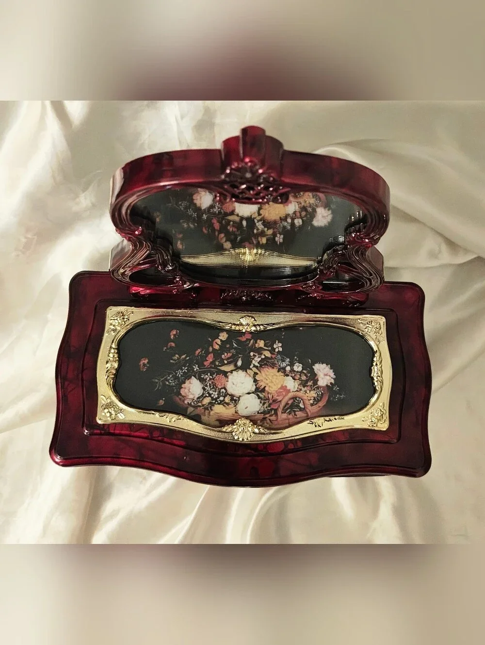 Vintage Mahogany-Style Musical Jewelry Box And Picture Frame Bundle